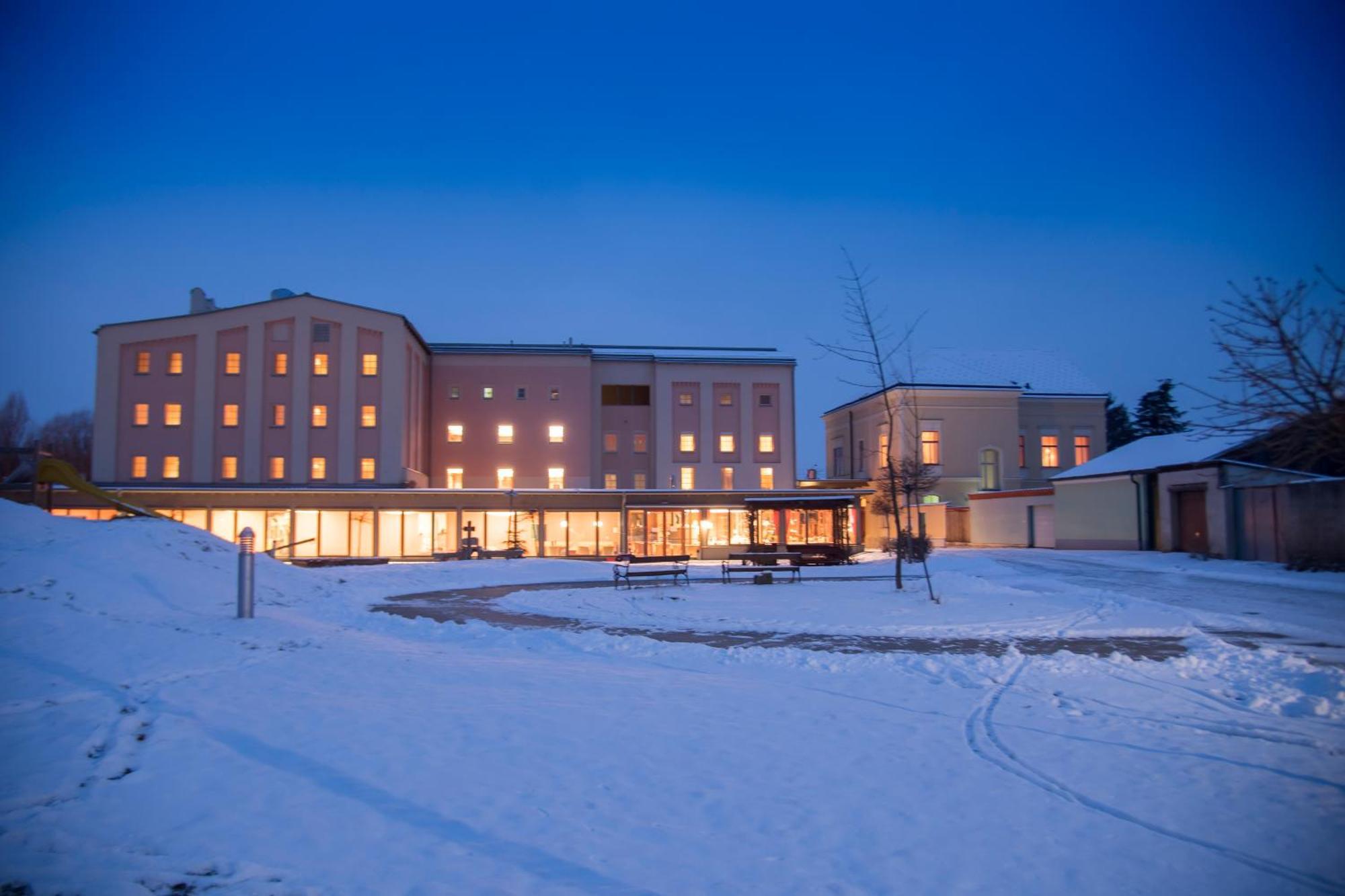 Jufa Hotel Weinviertel - Eselsmuehle Seefeld-Kadolz Zewnętrze zdjęcie