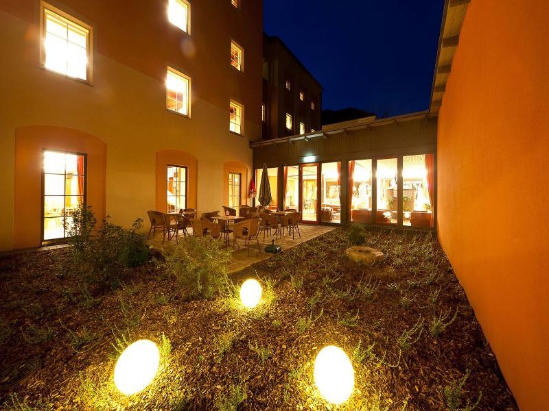 Jufa Hotel Weinviertel - Eselsmuehle Seefeld-Kadolz Zewnętrze zdjęcie