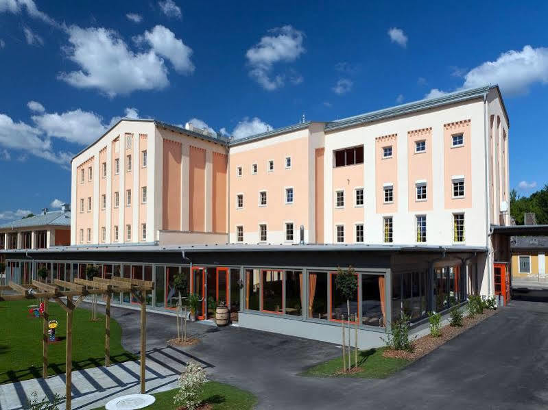 Jufa Hotel Weinviertel - Eselsmuehle Seefeld-Kadolz Zewnętrze zdjęcie