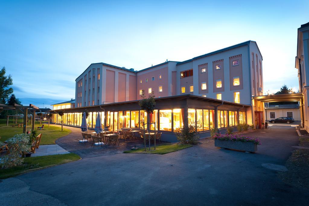 Jufa Hotel Weinviertel - Eselsmuehle Seefeld-Kadolz Zewnętrze zdjęcie