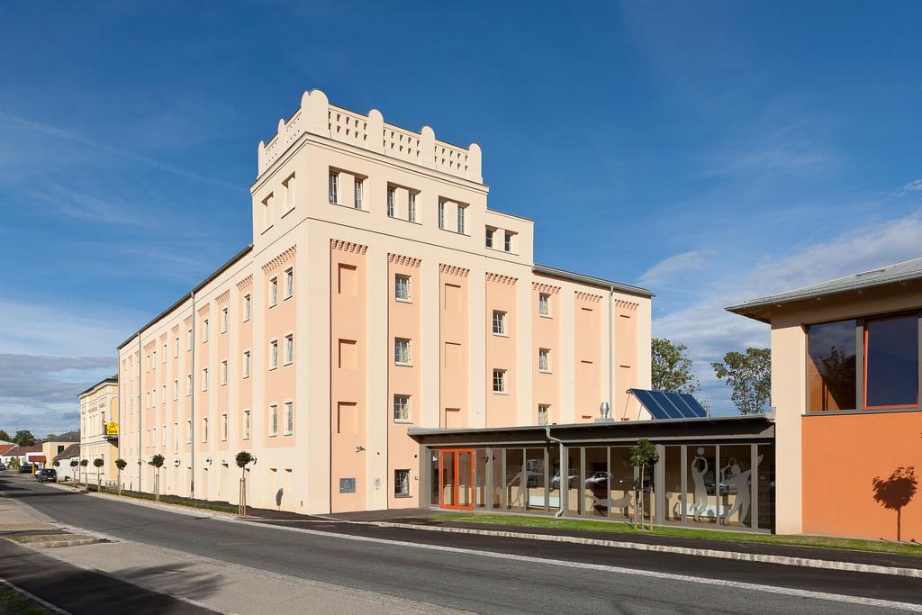 Jufa Hotel Weinviertel - Eselsmuehle Seefeld-Kadolz Zewnętrze zdjęcie